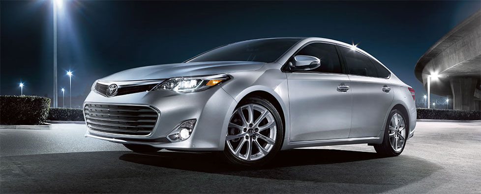 Modelo Avalon>
                                        </div>
                                    </div>
                                    <!-- end slide -->
                                    <!-- slide -->
                                    <div class=