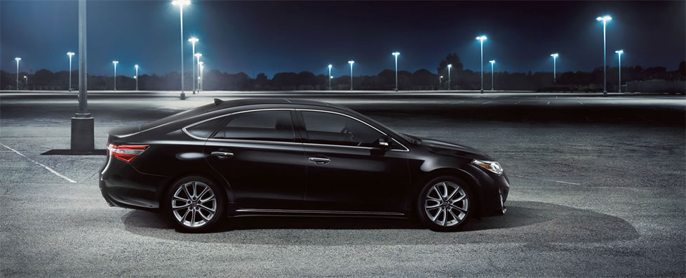 Modelo Avalon>
                                        </div>
                                    </div>
                                    <!-- end slide -->
                                    <!-- slide -->
                                    <div class=